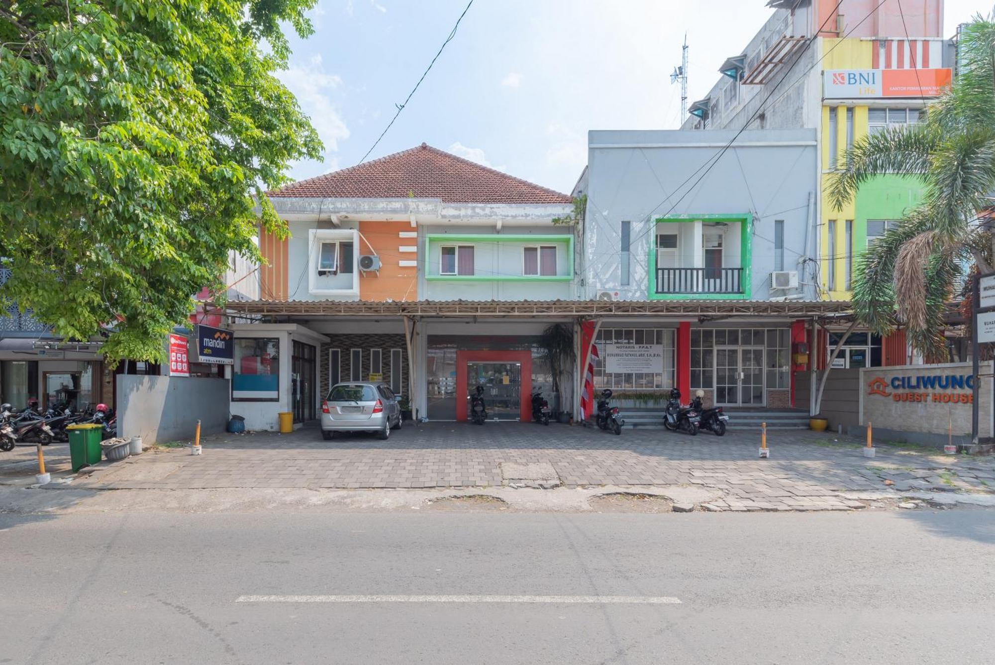 Reddoorz At Ciliwung Guest House Syariah Маланг Екстериор снимка