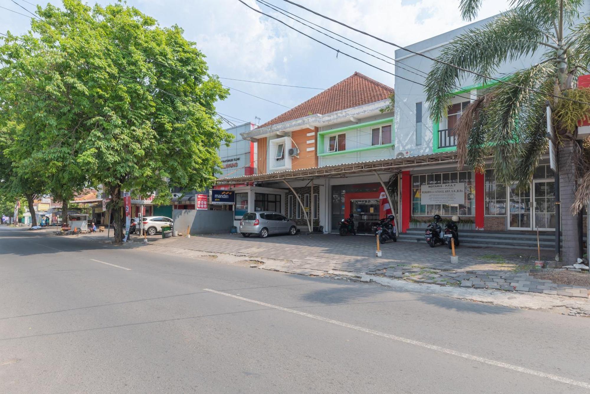 Reddoorz At Ciliwung Guest House Syariah Маланг Екстериор снимка